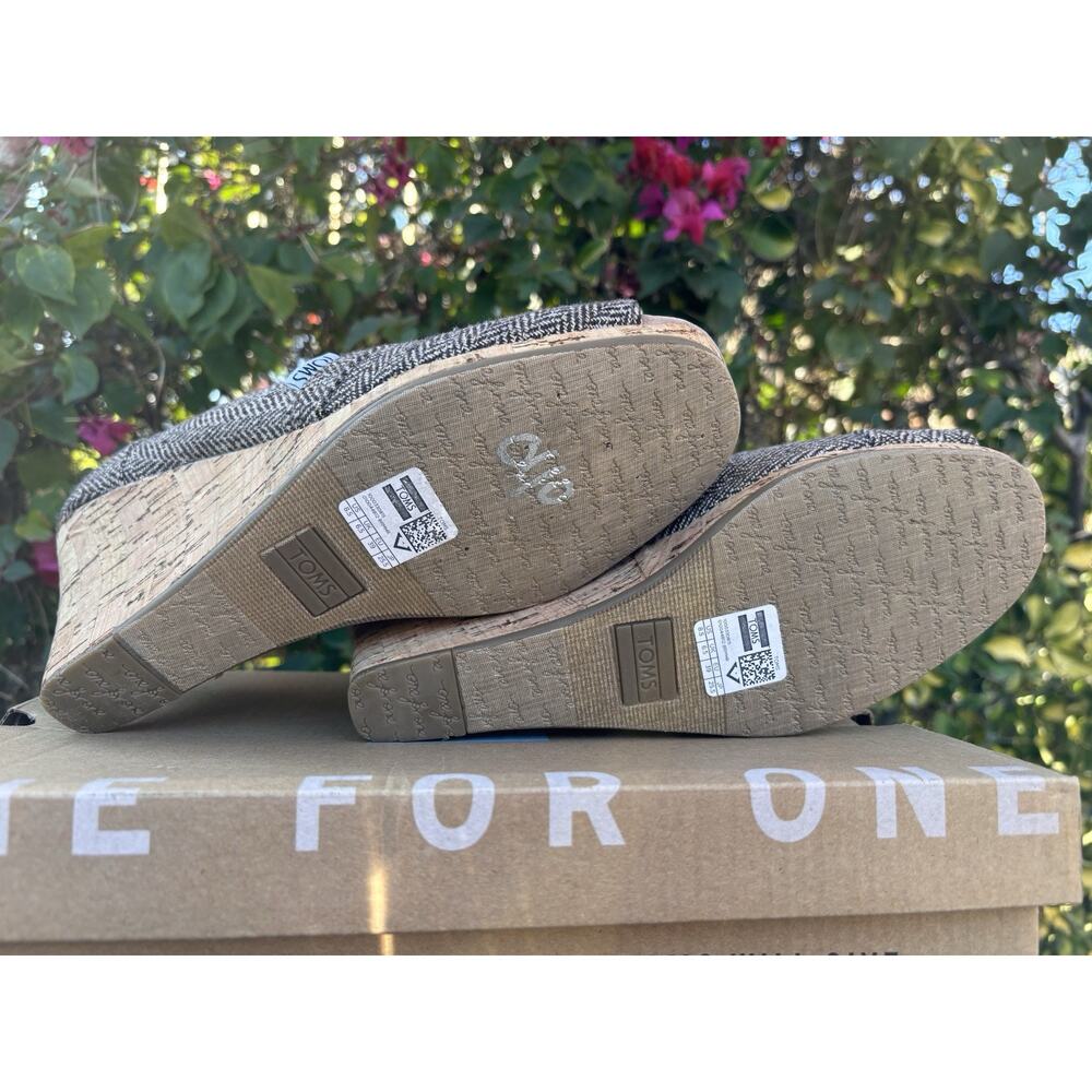 TOMS Canvas Wedge Cork Heel Open Peep Toe Shoes Grey Sz 8.5 - Picture 9 of 11